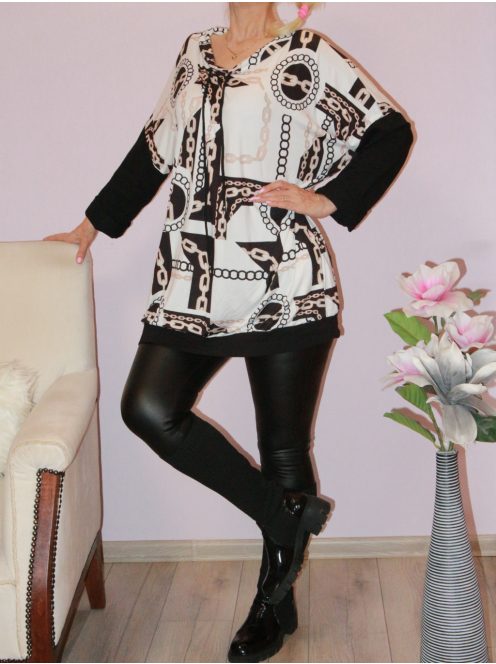 Mintás,húzott nyakú,zsebes felső! XXL-3XL