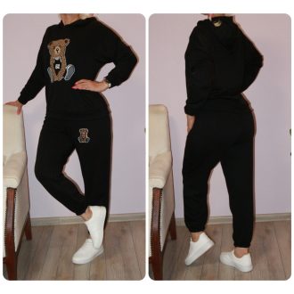 Macis,kapucnis,zsebes,puhaanyagú szabadidőruha !   L-XL