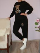 Macis,kapucnis,zsebes,puhaanyagú szabadidőruha !   L-XL