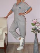 Flitteres farmerbetétes ,virágos,V nyakú zsebes szett ! szürke  L-XL