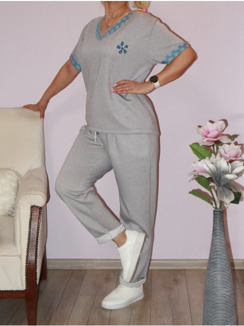 Flitteres farmerbetétes ,virágos,V nyakú zsebes szett ! szürke  L-XL