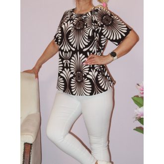   Népi motívumos,nyaknál kötős ,gumis aljú felső!  L-XXL