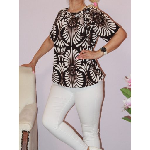 Népi motívumos,nyaknál kötős ,gumis aljú felső!  L-XXL