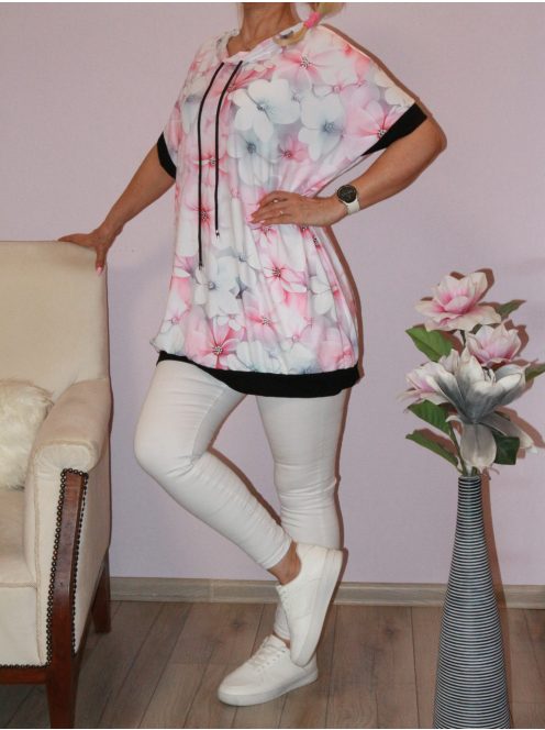 Virágos,húzott nyakú,zsebes tunika!   XXL-3XL