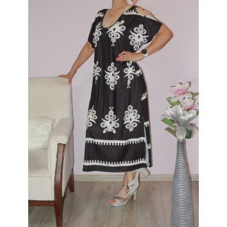   Népi motívumos,válla nyitott ,oldala felsliccelt maxi ruha!  XL-3XL