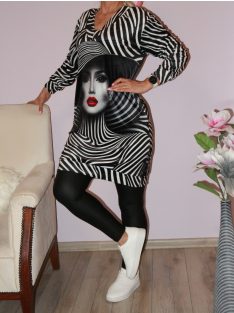   Zebra mintás,női fejes,V nyakú,plüss anyagú,zsebes tunika!  M-XL