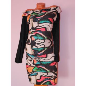   Csodaszép,különleges mintás,fodros,vállra húzható ruha! S/M,L/XL