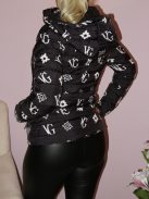 Steppelt,mintás,kapucnis,zsebes kabát!  S,M,L,XL,XXL