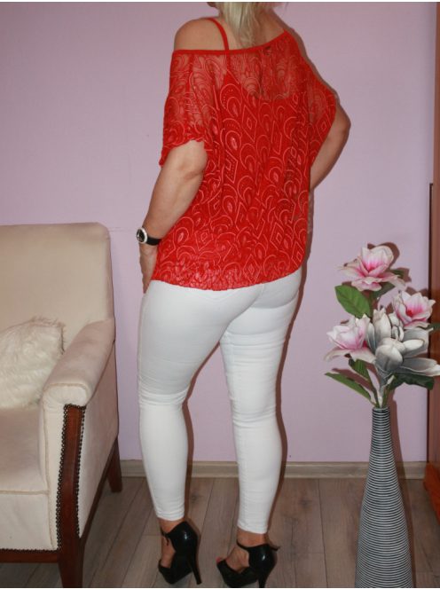 Csipkés,duplaanyagú ,gumis aljú felső ! Több szín ! L-XL