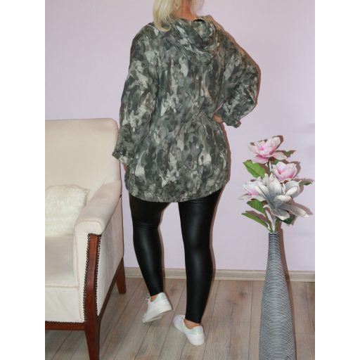 Terepmintás,zsebes,cippzáras,kapucnis kabát! khaki XL-XXL
